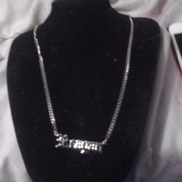 Reagan necklace - Picture 2 of 2